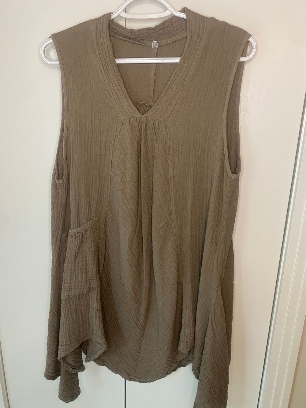100% Cotton Gauzy Tan Tank Lagenlook Sharkbite Hem L/XL
